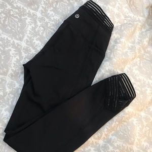 NEW LULULEMON LEGGINGS SIZE 2